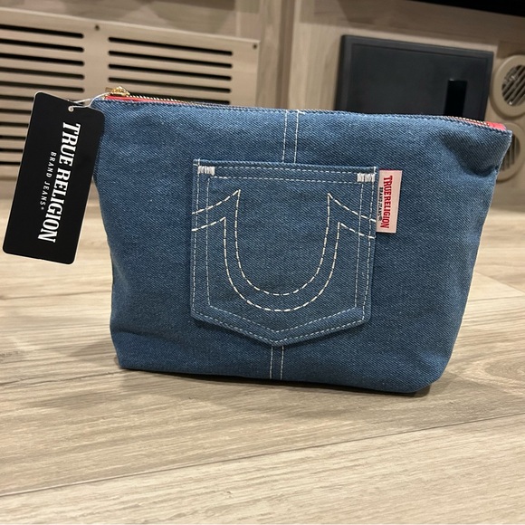 NWT True Religion Denim Blue Makeup Bag - Picture 1 of 8
